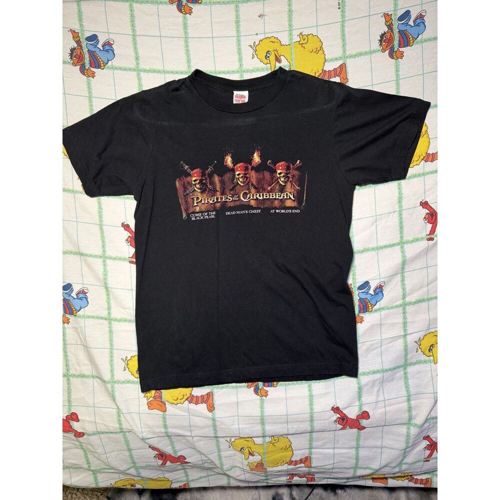 Vintage Disney Soda fountain Pirates of the Caribbean Movies mens t shirt size s